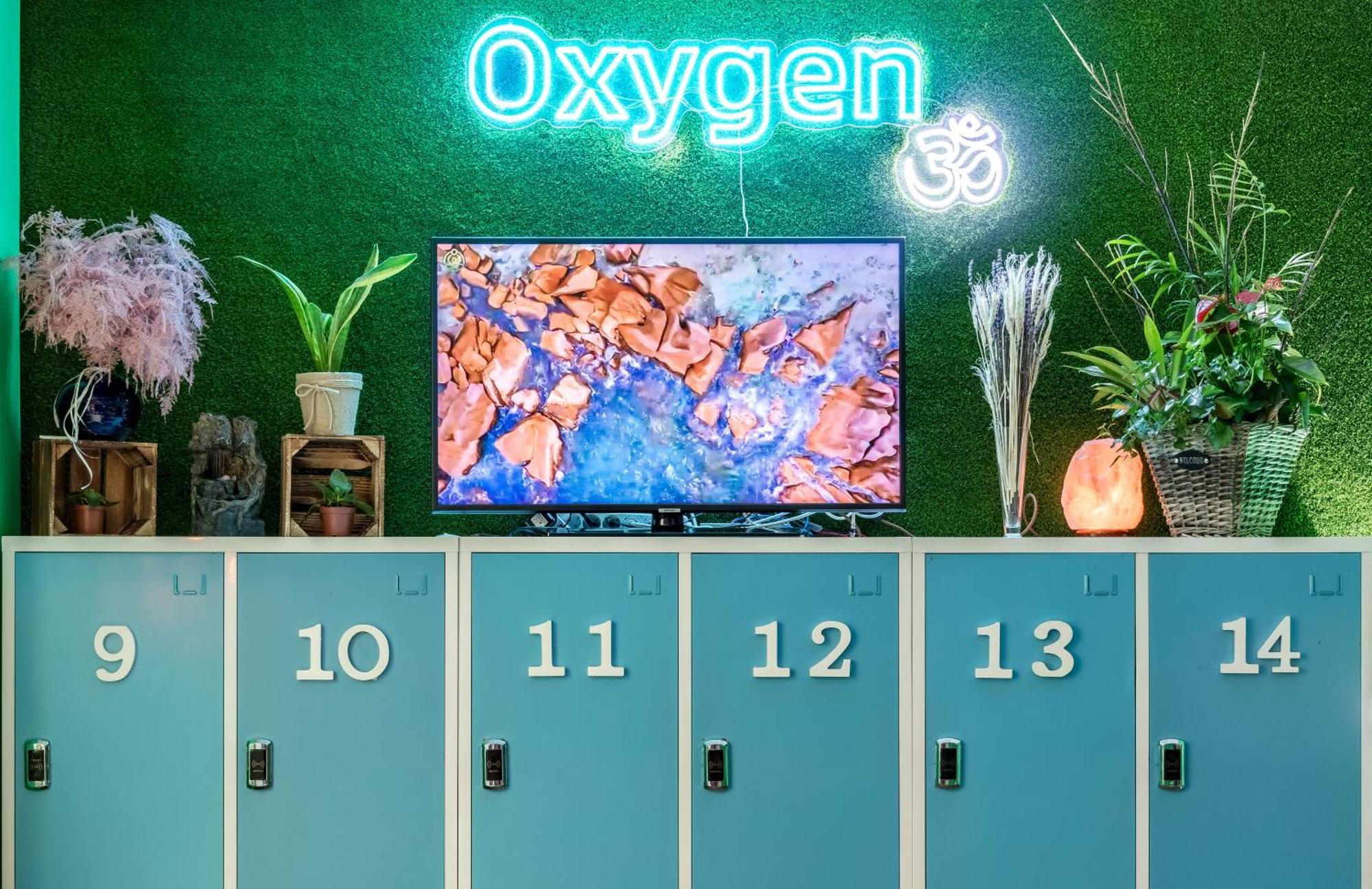 Oxygen Hostel Capsula مدريد المظهر الخارجي الصورة