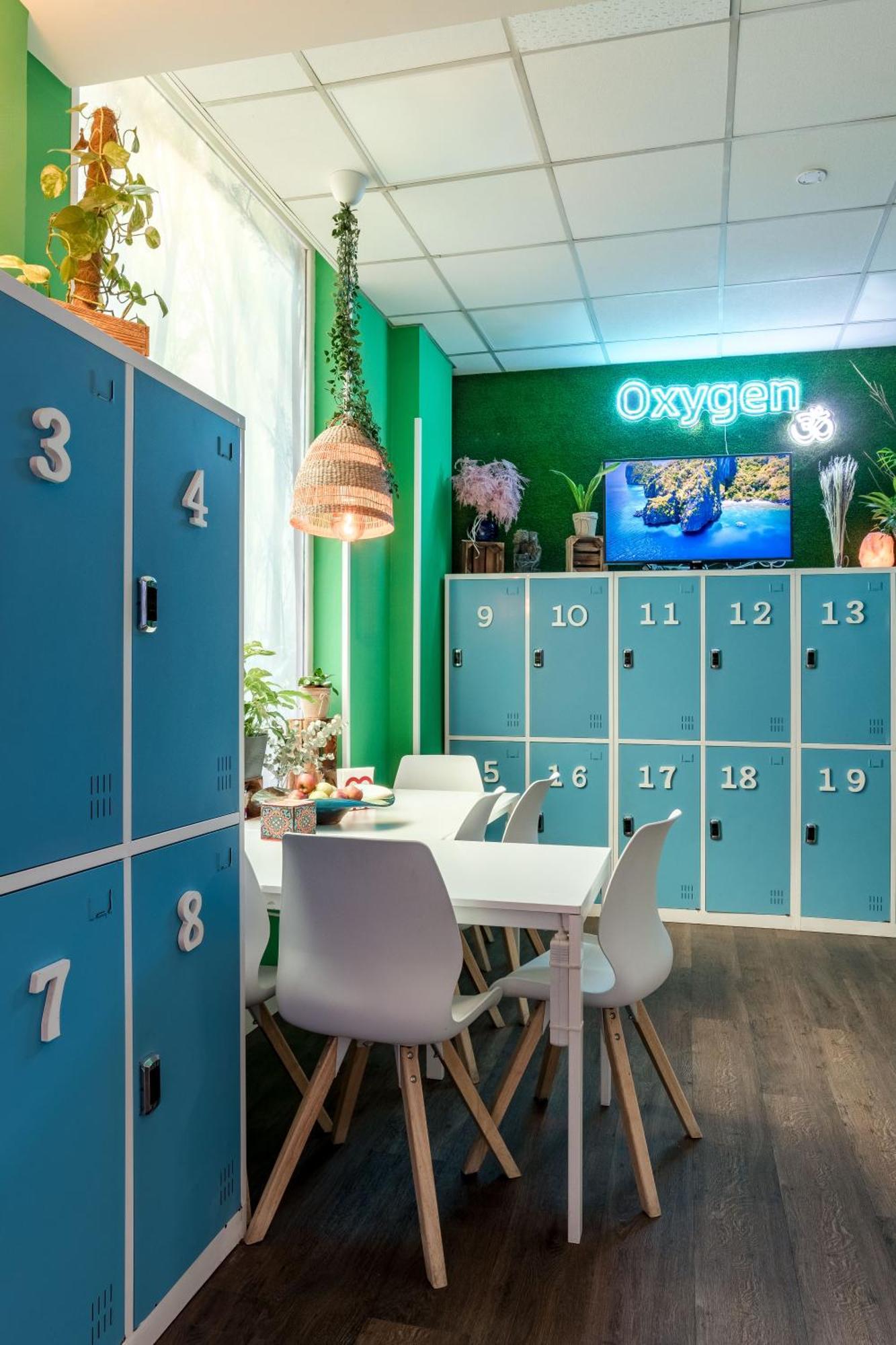 Oxygen Hostel Capsula مدريد المظهر الخارجي الصورة